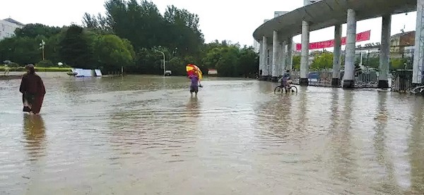 山東大暴雨，羅德移動泵車隨時待命